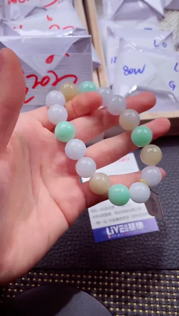 未镶嵌挂件翡翠000888