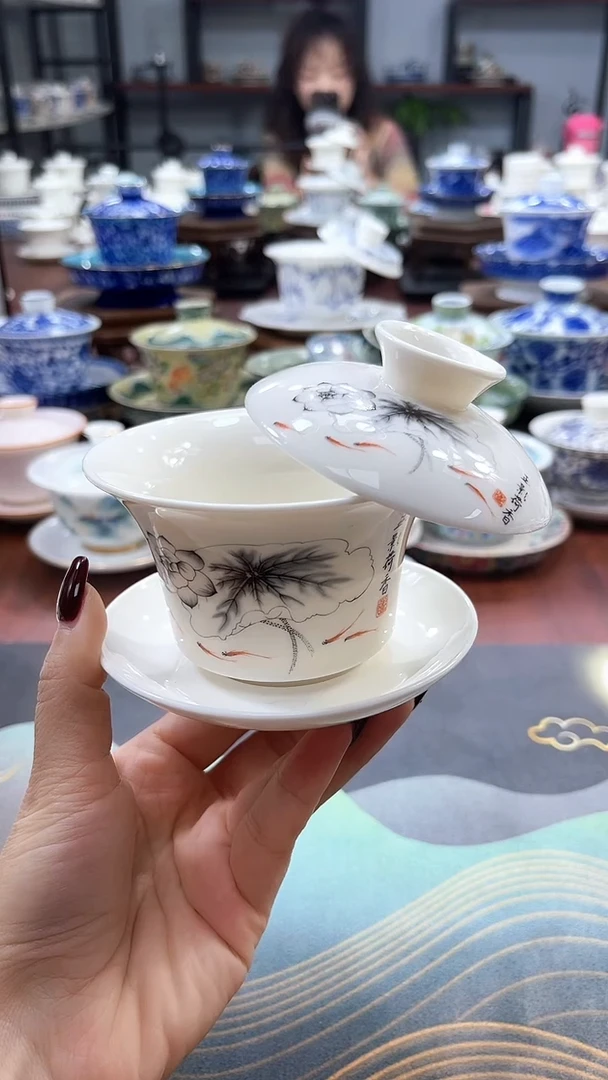 【闪购商品】小号玉影荷香马蹄盖碗
