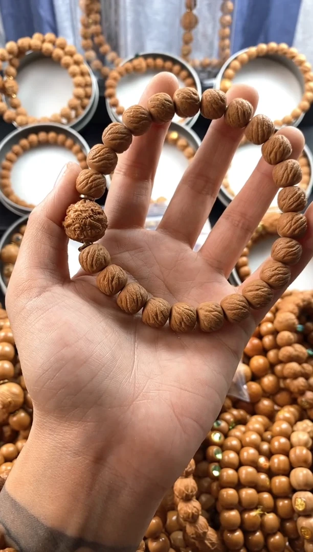 手串猴头核桃苍龙送单颗雕刻瑕疵