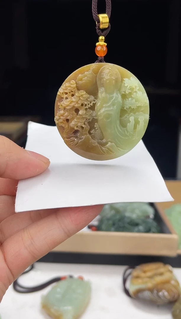 颈饰未镶嵌和田玉1