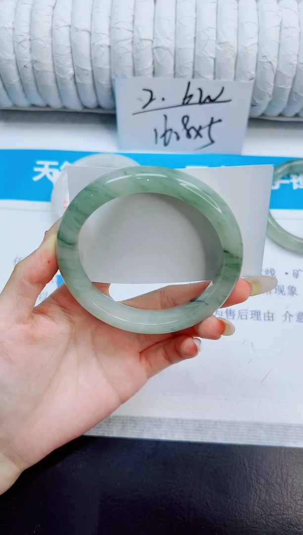 未镶嵌手镯石英质玉308/65