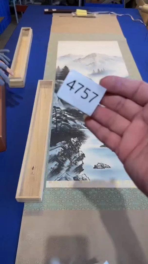 日瓷字画直播间继续开播中