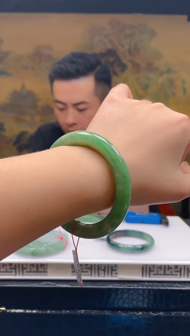 未镶嵌定制翡翠飘*翡翠A货 MZ052