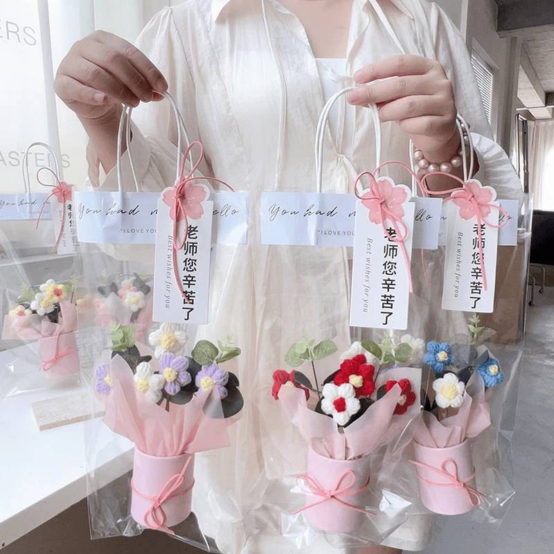 【到手10束】礼物抱抱桶手工编织花礼品节日学生文具