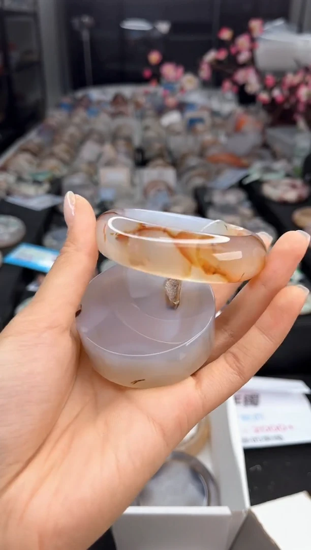 石英质玉手镯未镶嵌56圈口（赠送镯心）6680855