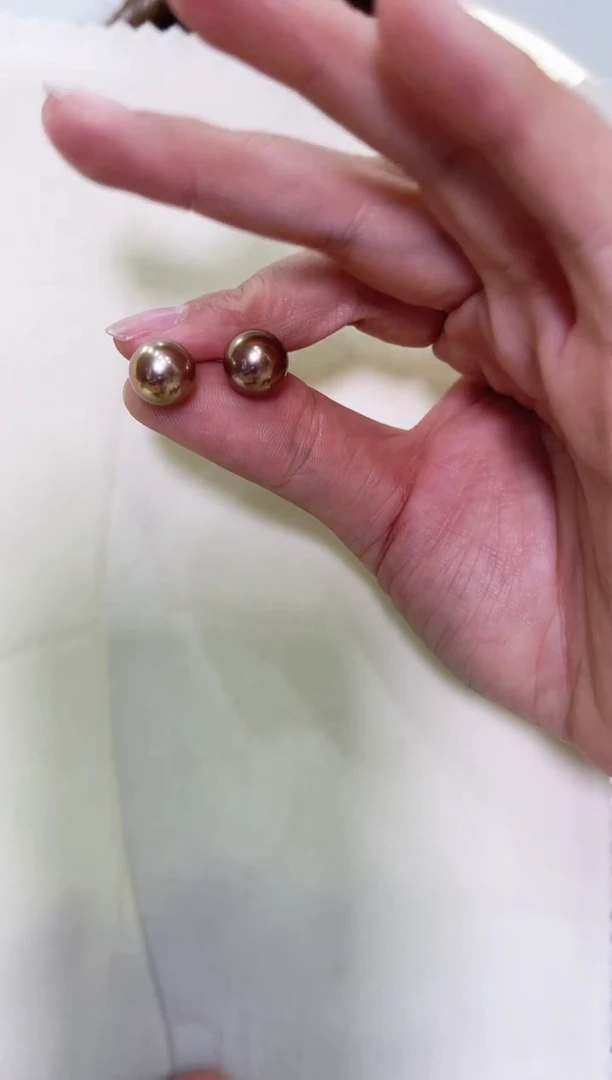 【闪购商品】淡水珍珠耳钉18K金镶嵌卡曼