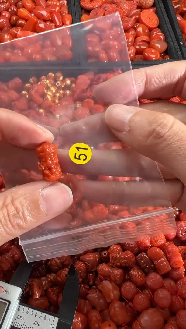 【闪购商品】南红玛瑙颈饰未镶嵌1