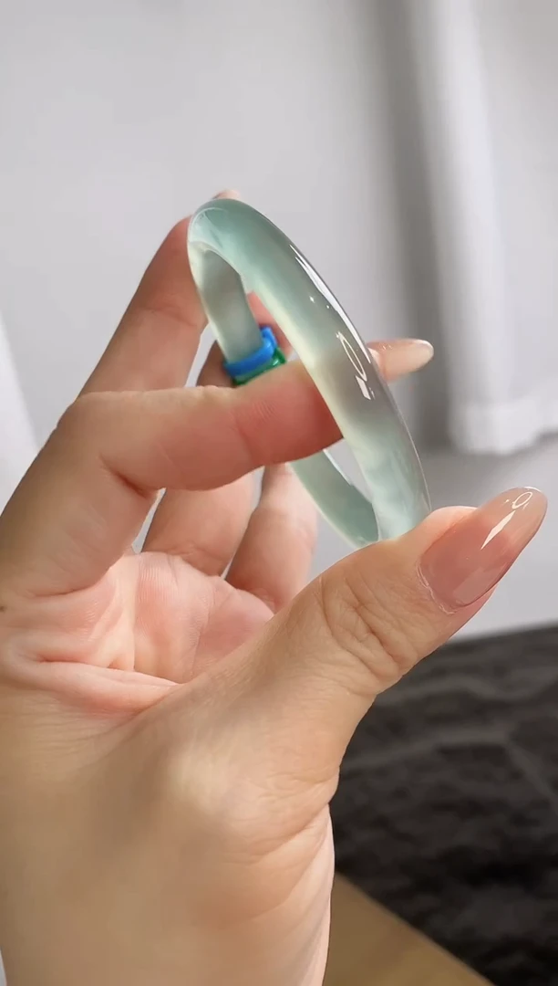 玛瑙/玉髓手镯未镶嵌60圈 窄