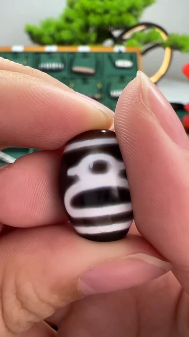 玛瑙/玉髓（覆膜）颈饰未镶嵌51.（微瑕随机发货）