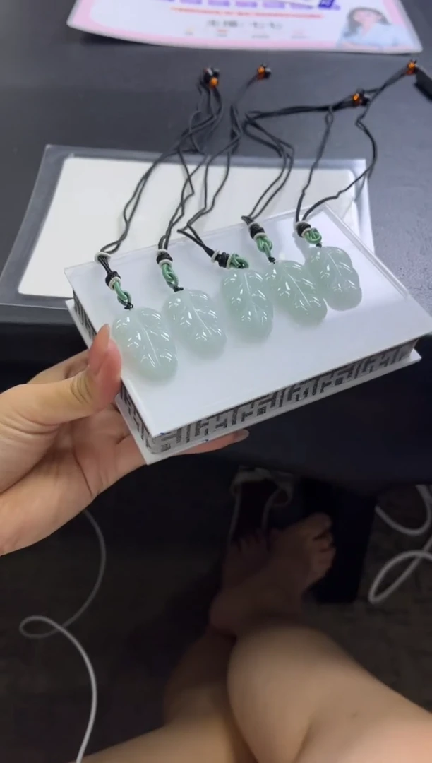 颈饰未镶嵌翡翠M7 /多样性发一件/配绳子