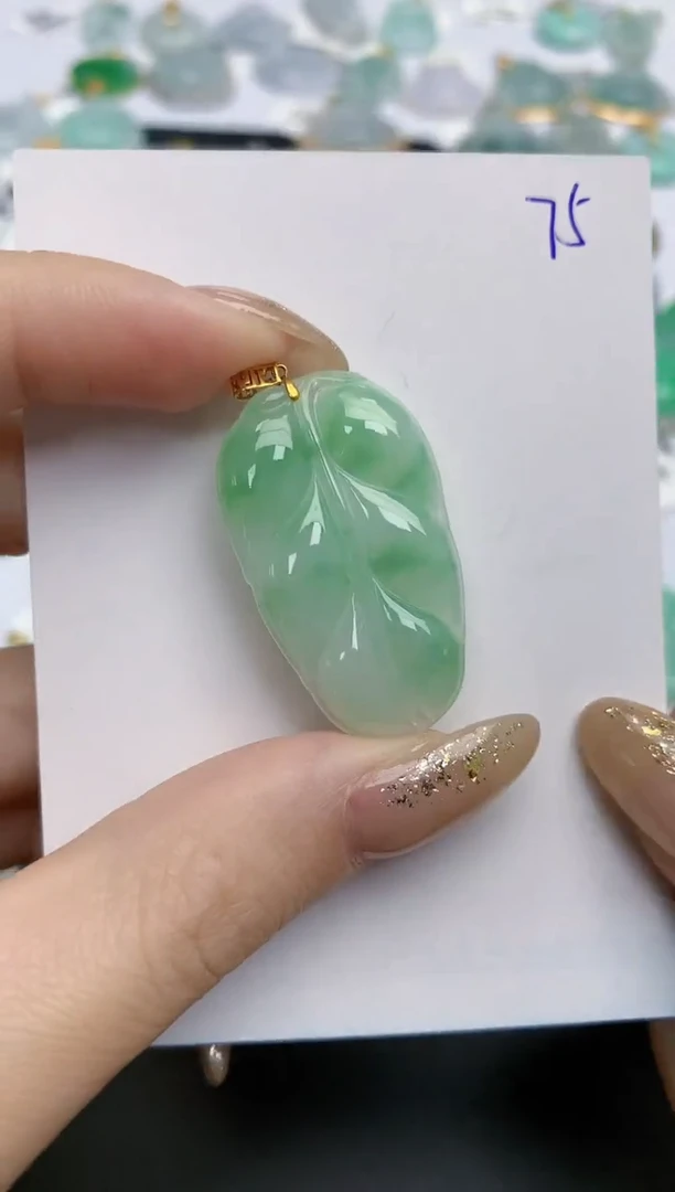 【闪购商品】翡翠颈饰18K金镶嵌天然缅甸翡翠A货