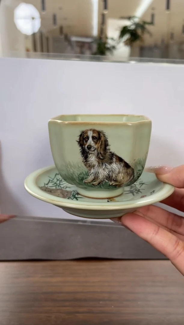 粉青余秀华彩绘一品四方杯（狗）