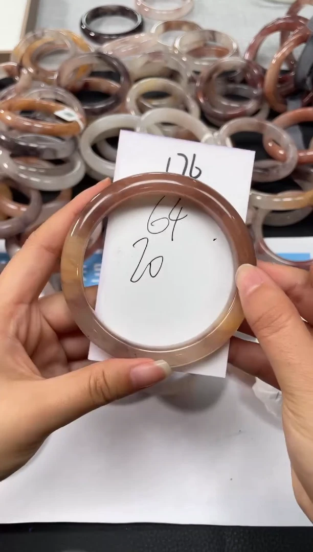 未镶嵌手镯石英质玉176