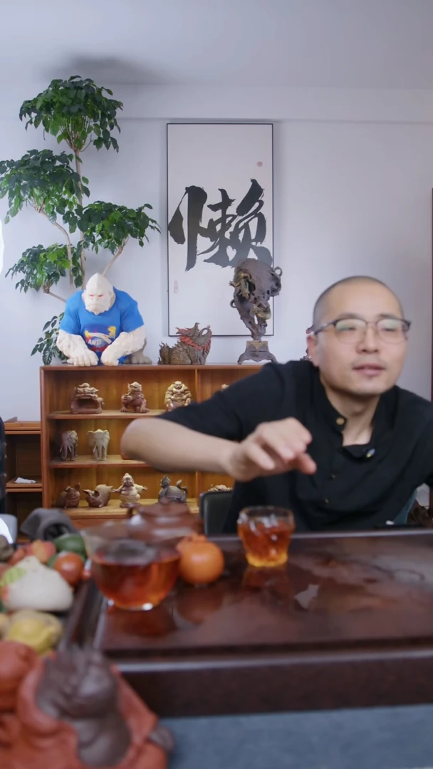 紫砂茶宠紫砂凹凸曼