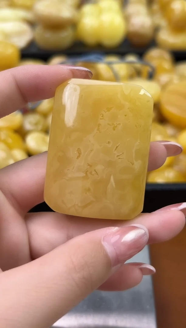 未镶嵌蜜蜡裸石琥珀蜜蜡吊坠