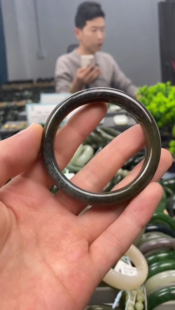 未镶嵌手镯和田玉55.3