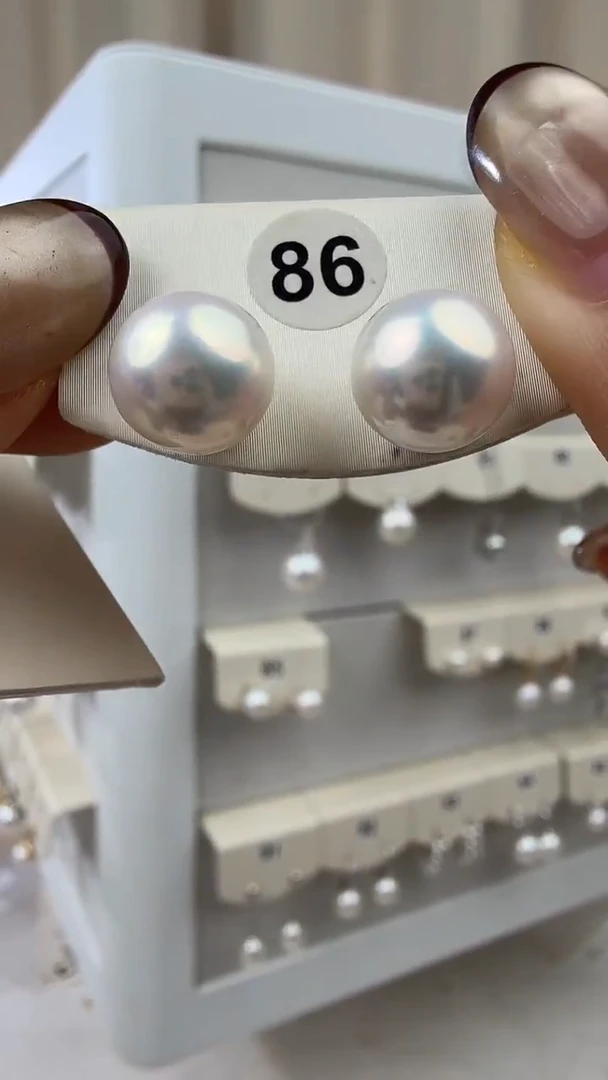 银S925镶嵌耳饰淡水珍珠10-11mm极光炫彩素钉