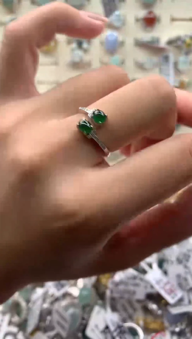 翡翠银S925镶嵌颈饰戒指