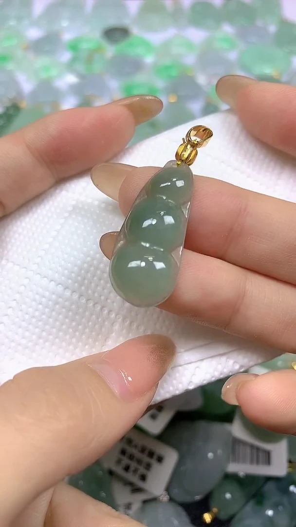 颈饰未镶嵌翡翠A货