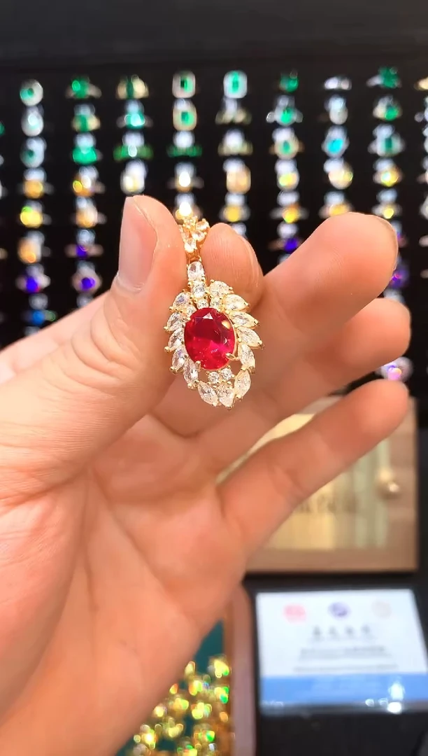 银S925镶嵌吊坠(赠链)红宝石......