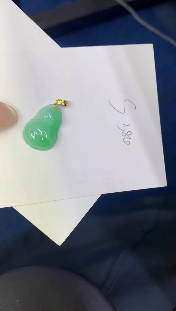 颈饰未镶嵌翡翠缅甸天然翡翠A货