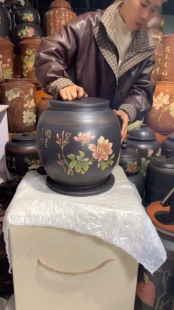 五号彩填水缸牡丹图