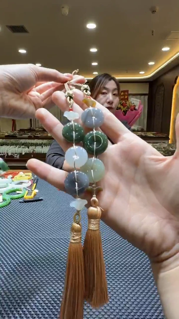 颈饰未镶嵌和田玉挂件（多样性发一）