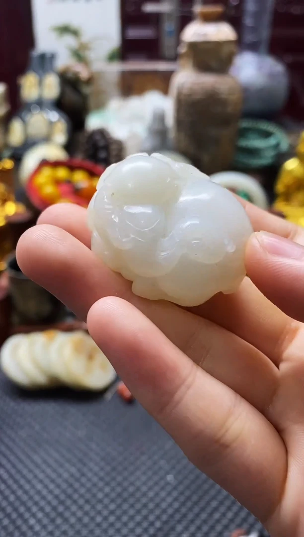 未镶嵌和田玉挂件大象