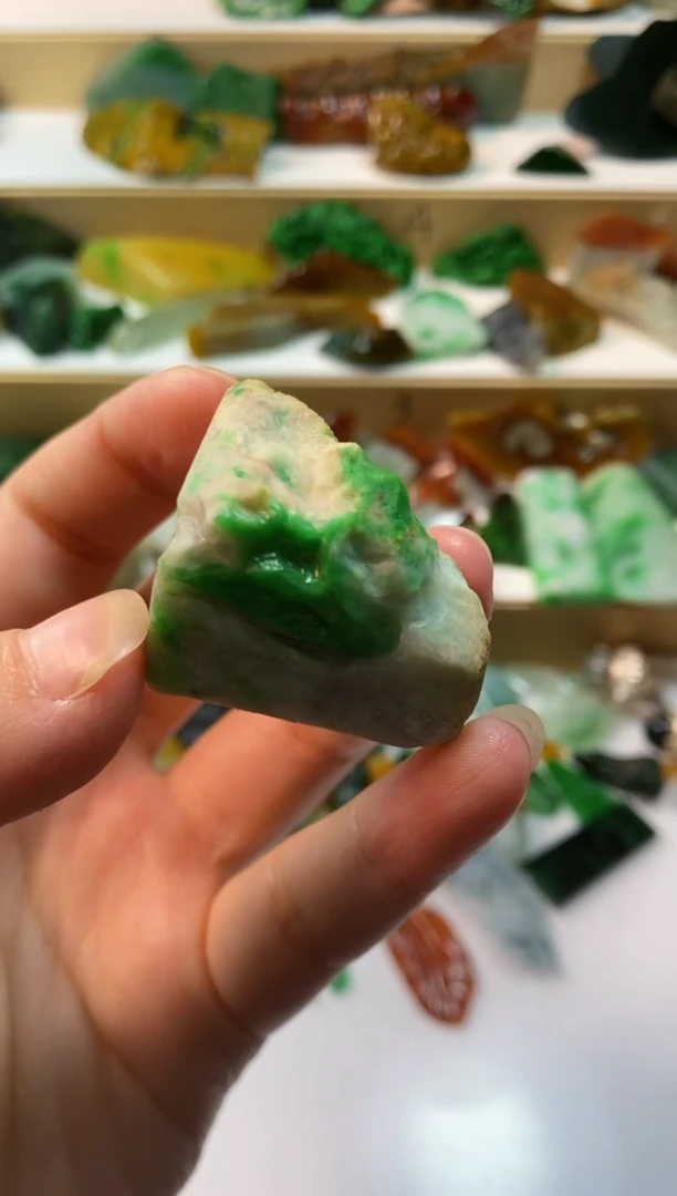 颈饰未镶嵌翡翠❄****?096天然翡翠