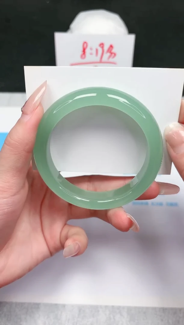 【闪购商品】石英质玉手镯未镶嵌561-59.6