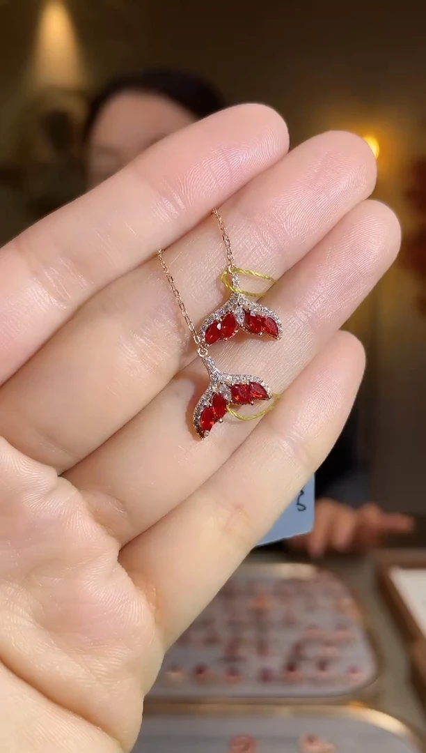 耳饰彩色蓝宝石银S925镶嵌耳饰