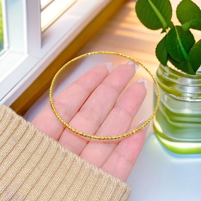 Y-6128  时尚5G菱形光面细条手环   +专柜礼盒