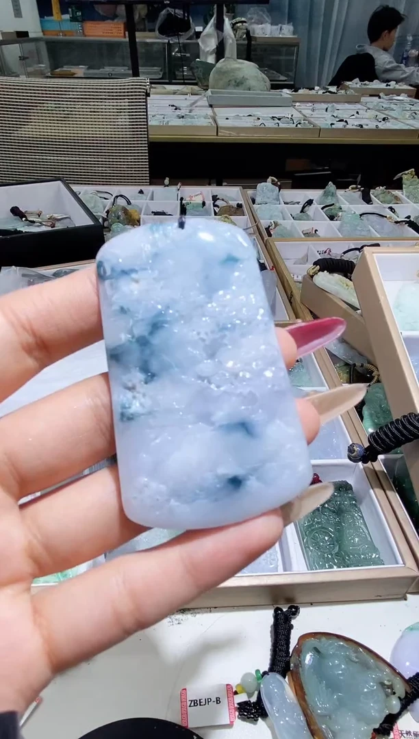 【闪购商品】翡翠颈饰未镶嵌天然缅甸翡翠A货未镶嵌