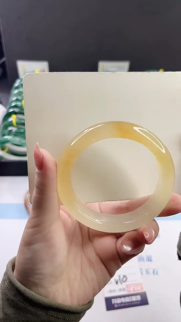 未镶嵌手镯石英质玉多样性发货V10