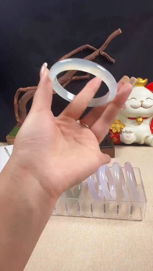 玛瑙/玉髓手镯未镶嵌手镯
