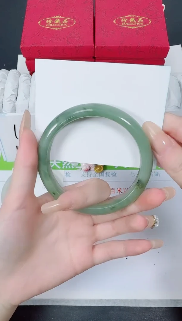 【闪购商品】石英质玉手镯未镶嵌K113-64.8