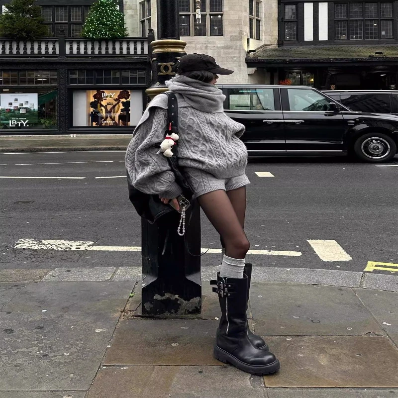 韩系高级灰色麻花套头毛衣女秋宽松慵懒风软糯针织短裤围巾三件套