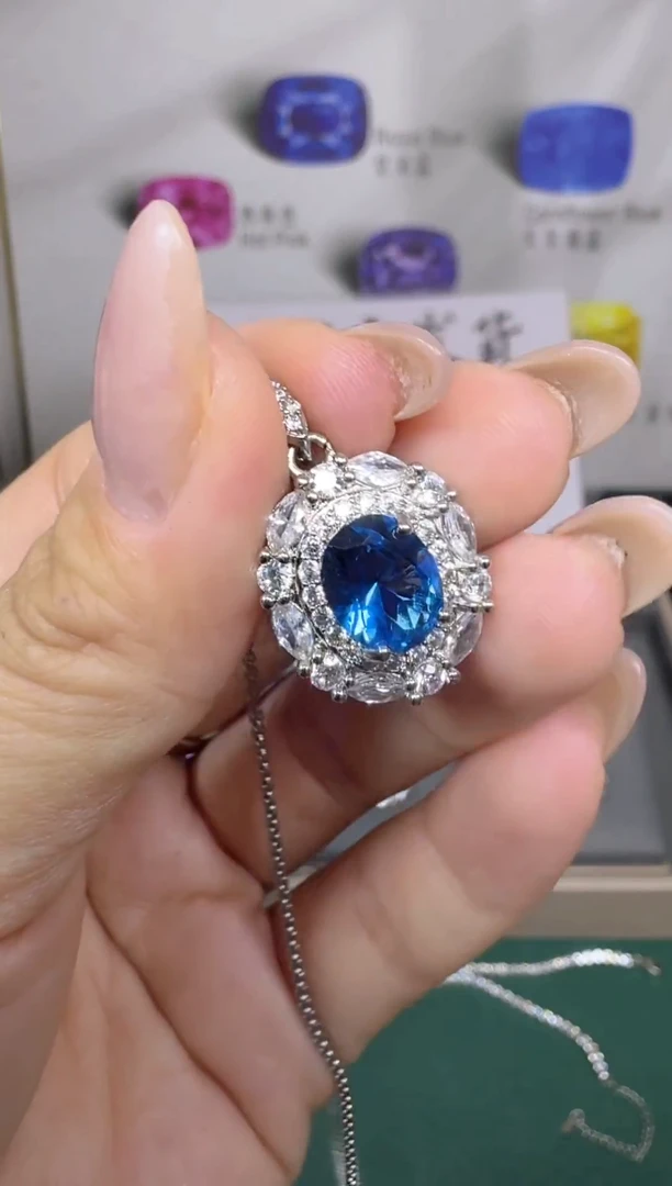 颈饰蓝宝石18K金镶嵌0