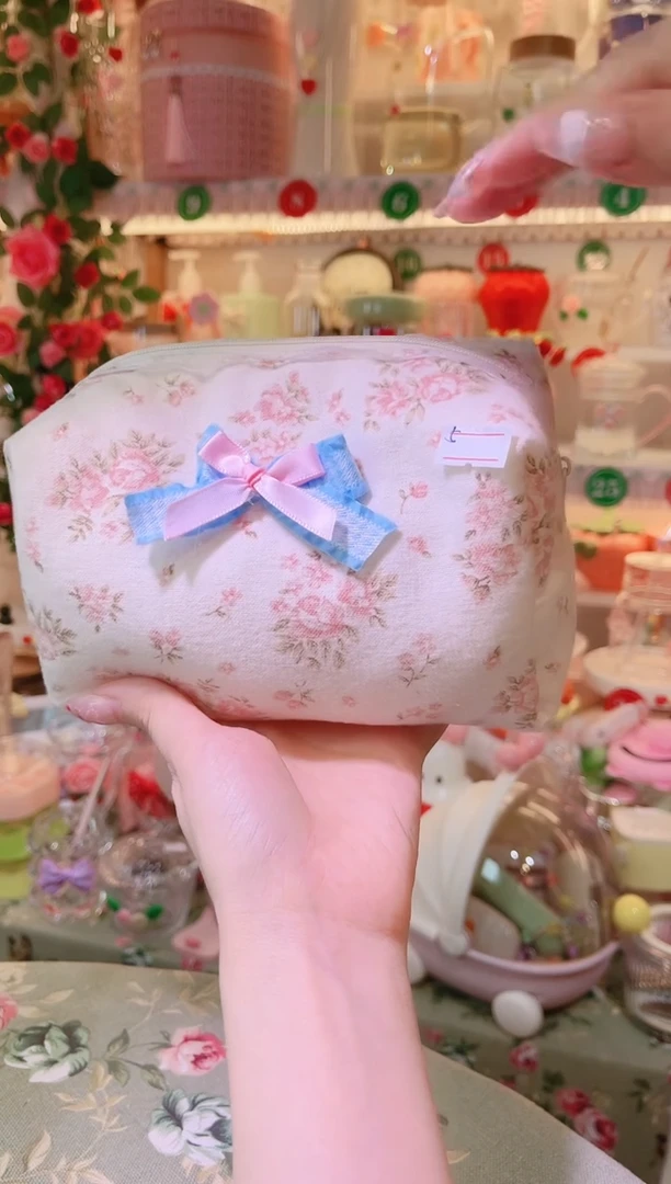 摆件品质好发货快放心拍！小碎花化妆包