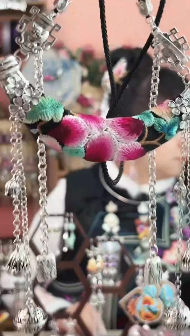 织绣彩云南阁非遗老绣74