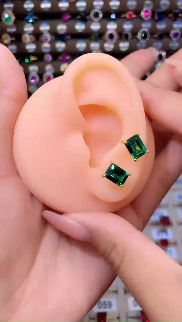 耳饰透辉石银S925镶嵌68金