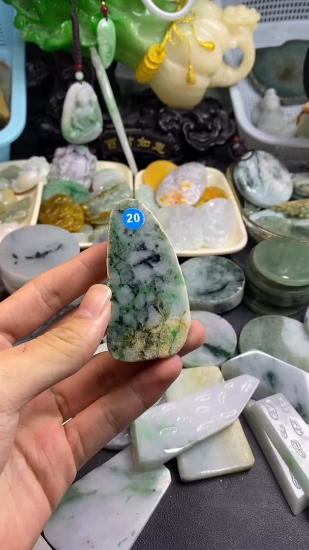 未镶嵌挂件翡翠A货翡翠