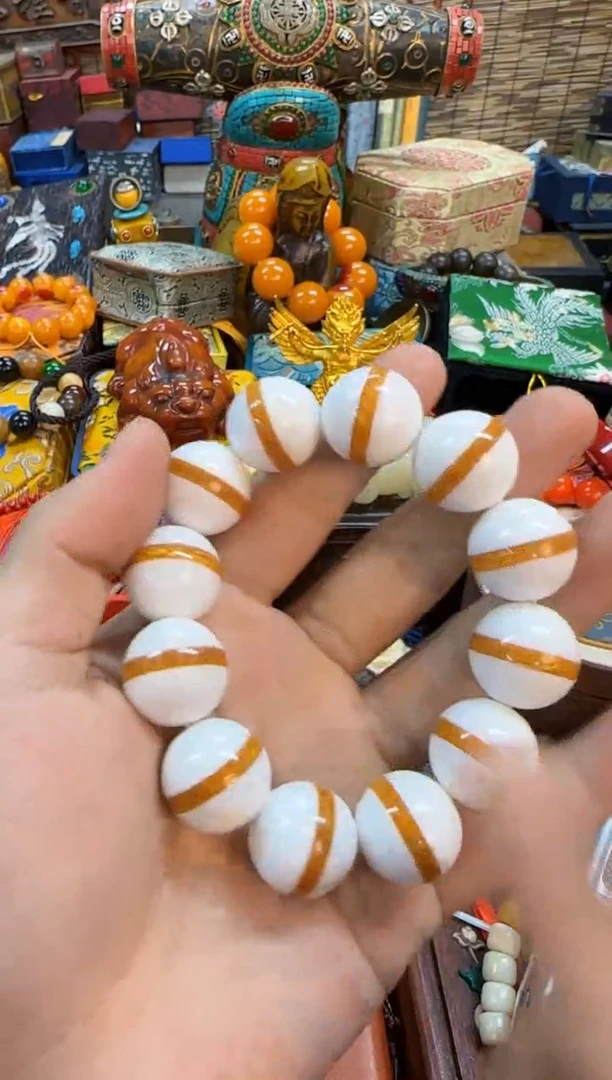 【闪购商品】蜜蜡裸石未镶嵌当天订单当天直发如图所示