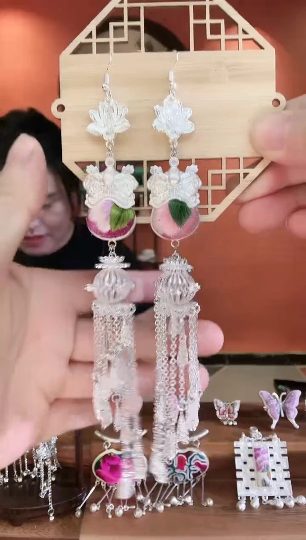 非遗苗绣刺绣首饰108