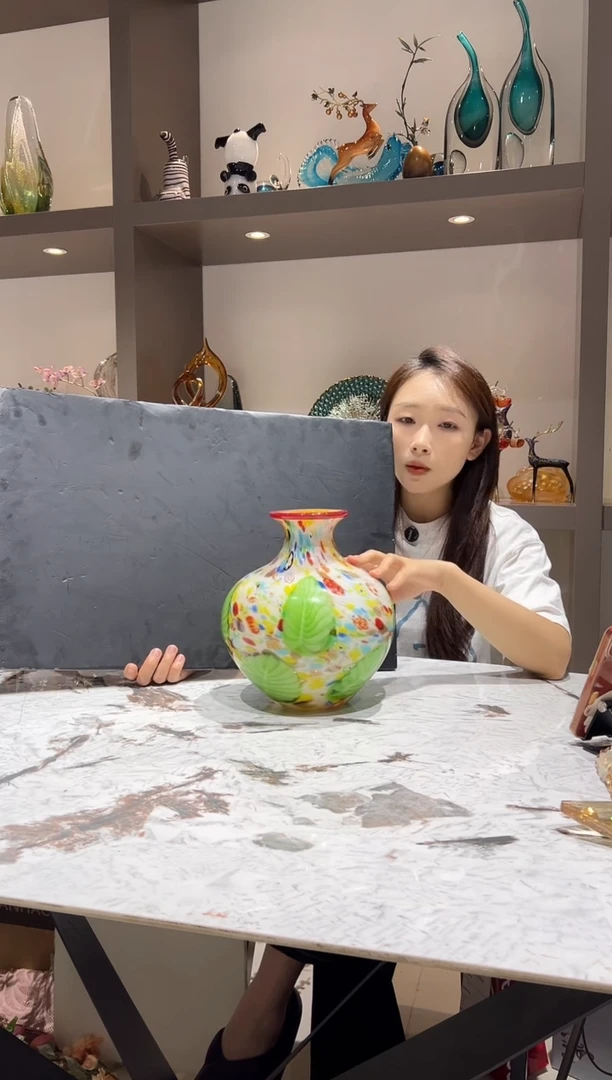 万彩大肚花瓶 现货