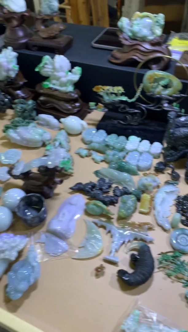 未镶嵌挂件翡翠落***情翡翠摆件