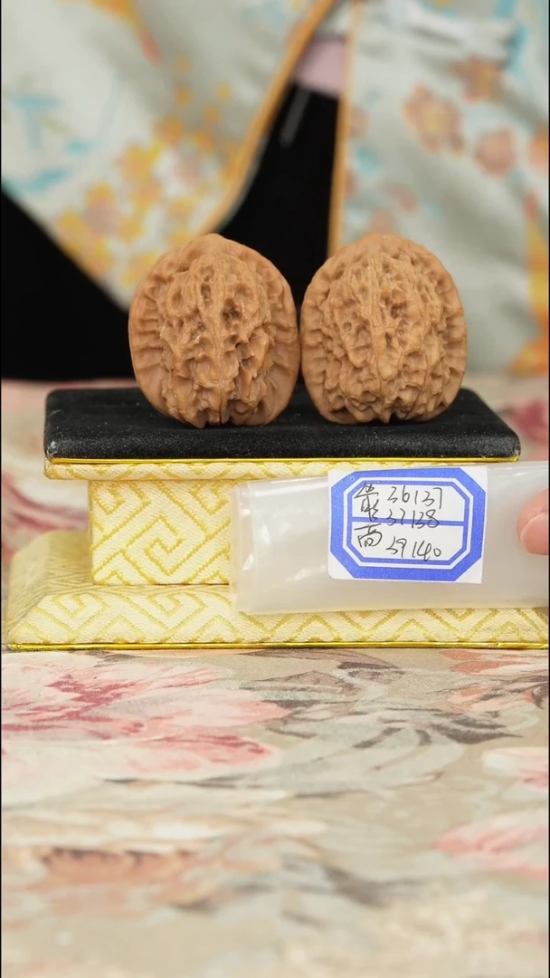【闪购商品】文玩核桃把件非嫁接马老四
