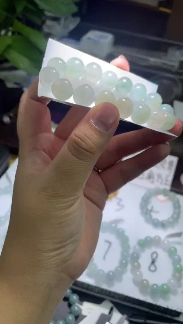 【闪购商品】定制翡翠未镶嵌翡翠