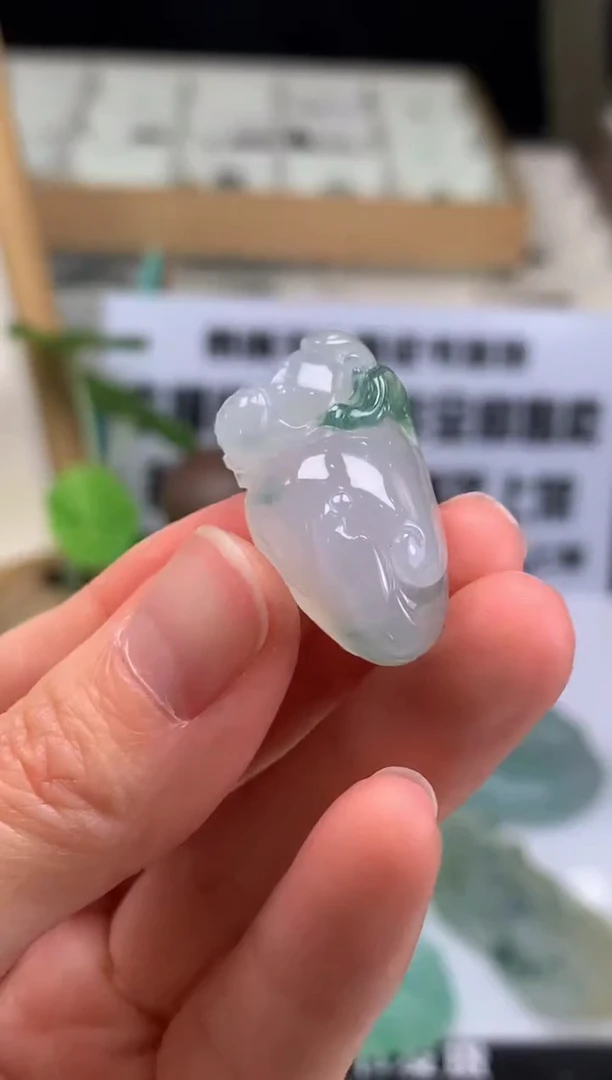 【闪购商品】定制翡翠未镶嵌吊坠-86720