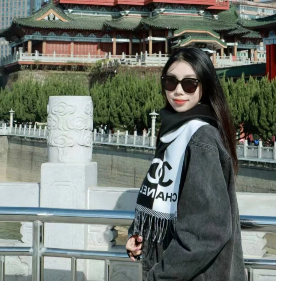 明星同款（X）百搭亲肤羊毛围巾